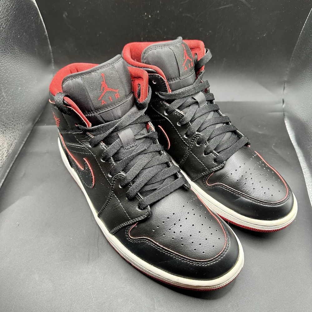 Nike Air Jordan 1 Retro Mid Black Red White Mens Size 9 554724-028 Circa 2015